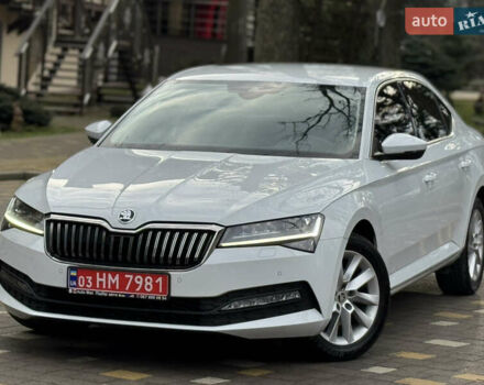 Белый Шкода Суперб, объемом двигателя 2 л и пробегом 164 тыс. км за 25450 $, фото 1 на Automoto.ua