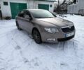 Бежевий Шкода Суперб, об'ємом двигуна 2 л та пробігом 285 тис. км за 10420 $, фото 1 на Automoto.ua
