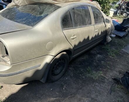 Бежевый Шкода Суперб, объемом двигателя 2.8 л и пробегом 240 тыс. км за 1200 $, фото 2 на Automoto.ua