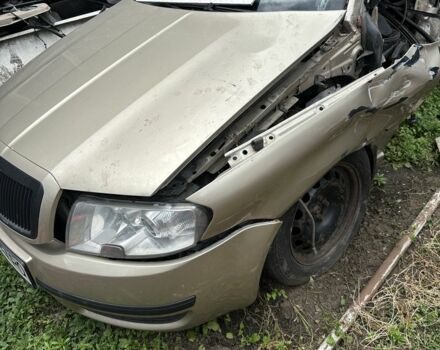 Бежевый Шкода Суперб, объемом двигателя 2.8 л и пробегом 240 тыс. км за 1200 $, фото 1 на Automoto.ua