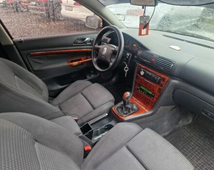 Бежевый Шкода Суперб, объемом двигателя 1.8 л и пробегом 277 тыс. км за 3400 $, фото 4 на Automoto.ua