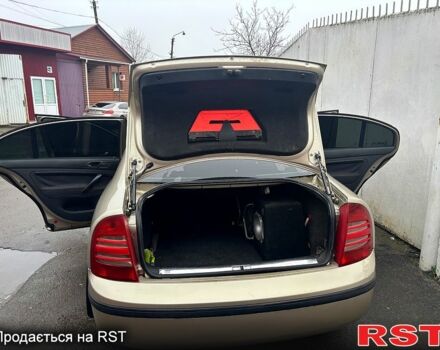 Бежевый Шкода Суперб, объемом двигателя 1.8 л и пробегом 290 тыс. км за 3800 $, фото 5 на Automoto.ua