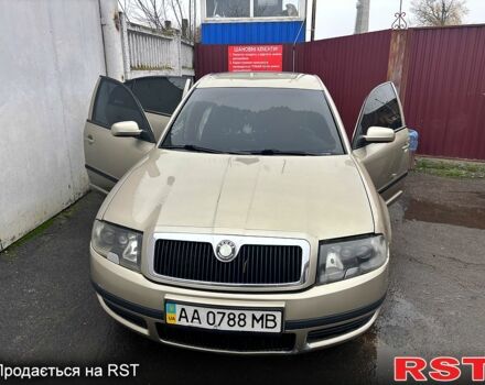 Бежевый Шкода Суперб, объемом двигателя 1.8 л и пробегом 290 тыс. км за 3800 $, фото 4 на Automoto.ua