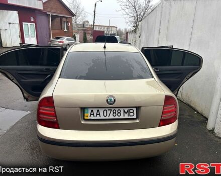 Бежевый Шкода Суперб, объемом двигателя 1.8 л и пробегом 290 тыс. км за 3800 $, фото 7 на Automoto.ua