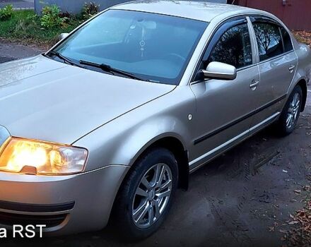 Бежевий Шкода Суперб, об'ємом двигуна 1.8 л та пробігом 282 тис. км за 5200 $, фото 1 на Automoto.ua