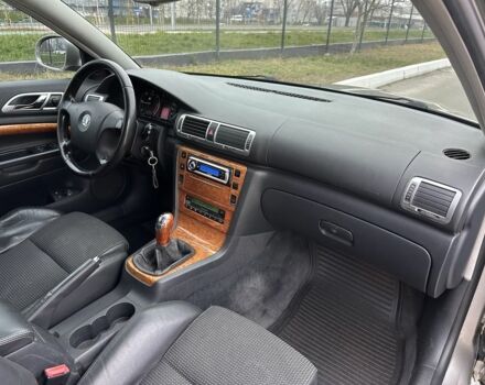 Бежевый Шкода Суперб, объемом двигателя 2 л и пробегом 245 тыс. км за 5990 $, фото 14 на Automoto.ua