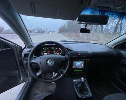 Бежевый Шкода Суперб, объемом двигателя 1.8 л и пробегом 195 тыс. км за 5500 $, фото 10 на Automoto.ua