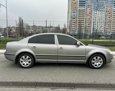 Бежевый Шкода Суперб, объемом двигателя 2 л и пробегом 245 тыс. км за 5990 $, фото 5 на Automoto.ua