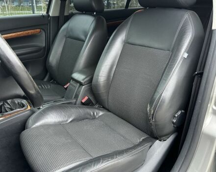 Бежевый Шкода Суперб, объемом двигателя 2 л и пробегом 245 тыс. км за 5990 $, фото 11 на Automoto.ua