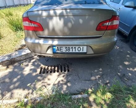 Бежевый Шкода Суперб, объемом двигателя 1.8 л и пробегом 723 тыс. км за 224969 $, фото 1 на Automoto.ua