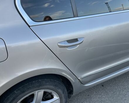 Бежевый Шкода Суперб, объемом двигателя 1.8 л и пробегом 248 тыс. км за 9000 $, фото 5 на Automoto.ua