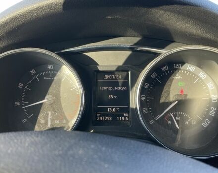 Бежевый Шкода Суперб, объемом двигателя 1.8 л и пробегом 248 тыс. км за 9000 $, фото 17 на Automoto.ua