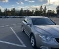 Бежевый Шкода Суперб, объемом двигателя 1.8 л и пробегом 248 тыс. км за 9000 $, фото 2 на Automoto.ua