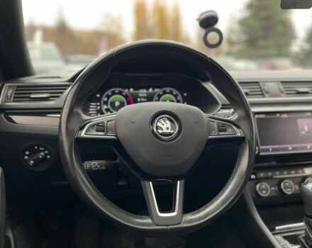 Бежевый Шкода Суперб, объемом двигателя 2 л и пробегом 185 тыс. км за 22600 $, фото 11 на Automoto.ua