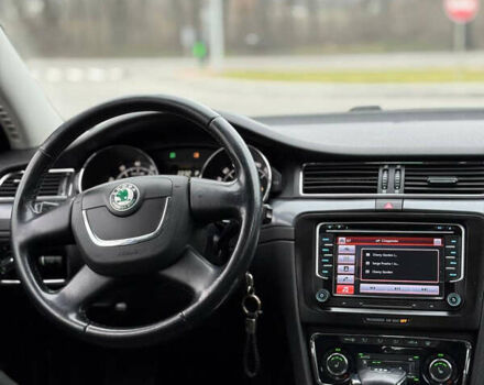 Бежевый Шкода Суперб, объемом двигателя 1.8 л и пробегом 303 тыс. км за 8000 $, фото 9 на Automoto.ua