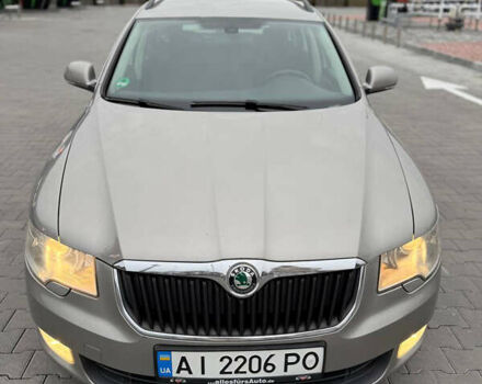 Бежевый Шкода Суперб, объемом двигателя 1.8 л и пробегом 303 тыс. км за 8000 $, фото 6 на Automoto.ua
