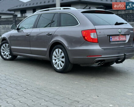 Бежевый Шкода Суперб, объемом двигателя 2 л и пробегом 288 тыс. км за 11300 $, фото 6 на Automoto.ua