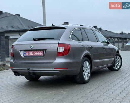 Бежевый Шкода Суперб, объемом двигателя 2 л и пробегом 288 тыс. км за 11300 $, фото 8 на Automoto.ua