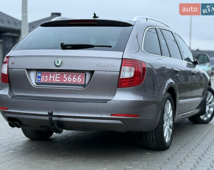 Бежевый Шкода Суперб, объемом двигателя 2 л и пробегом 288 тыс. км за 11300 $, фото 5 на Automoto.ua