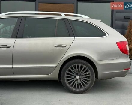 Бежевый Шкода Суперб, объемом двигателя 2 л и пробегом 272 тыс. км за 10900 $, фото 5 на Automoto.ua