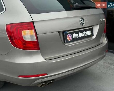 Бежевый Шкода Суперб, объемом двигателя 2 л и пробегом 272 тыс. км за 10900 $, фото 8 на Automoto.ua