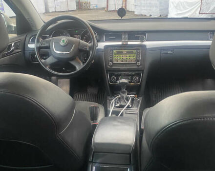 Бежевий Шкода Суперб, об'ємом двигуна 1.8 л та пробігом 199 тис. км за 9999 $, фото 16 на Automoto.ua