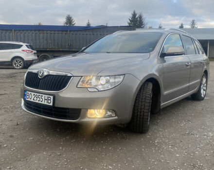 Бежевый Шкода Суперб, объемом двигателя 1.8 л и пробегом 199 тыс. км за 10500 $, фото 2 на Automoto.ua