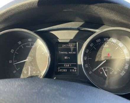 Бежевый Шкода Суперб, объемом двигателя 1.8 л и пробегом 248 тыс. км за 9000 $, фото 16 на Automoto.ua