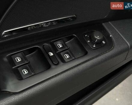 Бежевый Шкода Суперб, объемом двигателя 2 л и пробегом 272 тыс. км за 10900 $, фото 17 на Automoto.ua