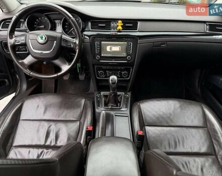 Бежевый Шкода Суперб, объемом двигателя 2 л и пробегом 272 тыс. км за 10900 $, фото 51 на Automoto.ua