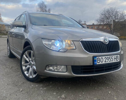 Бежевый Шкода Суперб, объемом двигателя 1.8 л и пробегом 199 тыс. км за 10500 $, фото 1 на Automoto.ua