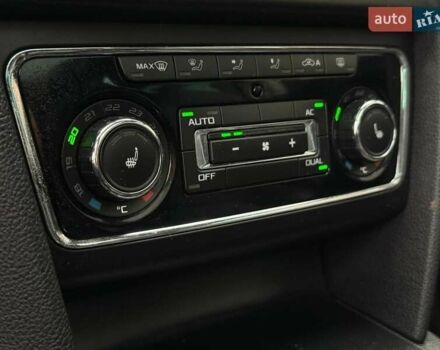 Бежевый Шкода Суперб, объемом двигателя 2 л и пробегом 272 тыс. км за 10900 $, фото 36 на Automoto.ua