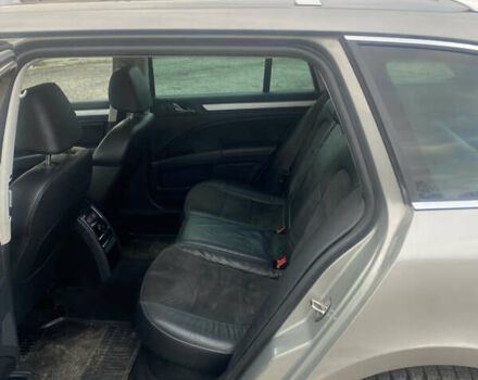 Бежевый Шкода Суперб, объемом двигателя 1.8 л и пробегом 199 тыс. км за 10500 $, фото 9 на Automoto.ua