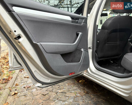 Бежевий Шкода Суперб, об'ємом двигуна 1.97 л та пробігом 269 тис. км за 14500 $, фото 26 на Automoto.ua