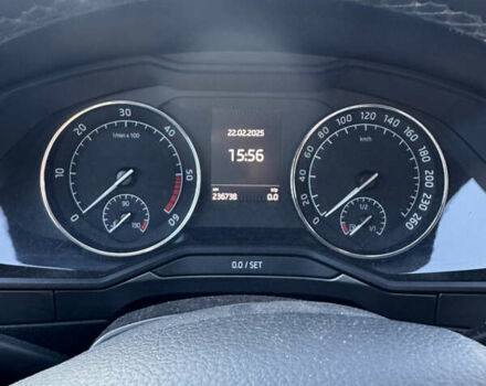 Бежевый Шкода Суперб, объемом двигателя 1.97 л и пробегом 264 тыс. км за 18500 $, фото 9 на Automoto.ua