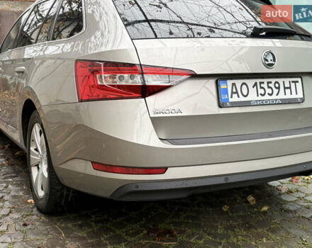 Бежевий Шкода Суперб, об'ємом двигуна 1.97 л та пробігом 269 тис. км за 14500 $, фото 17 на Automoto.ua