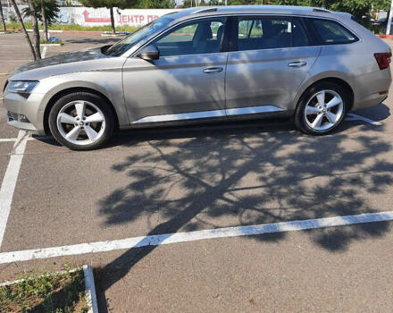 Бежевый Шкода Суперб, объемом двигателя 1.97 л и пробегом 264 тыс. км за 18500 $, фото 3 на Automoto.ua