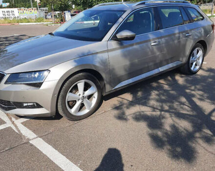 Бежевый Шкода Суперб, объемом двигателя 1.97 л и пробегом 264 тыс. км за 18500 $, фото 6 на Automoto.ua