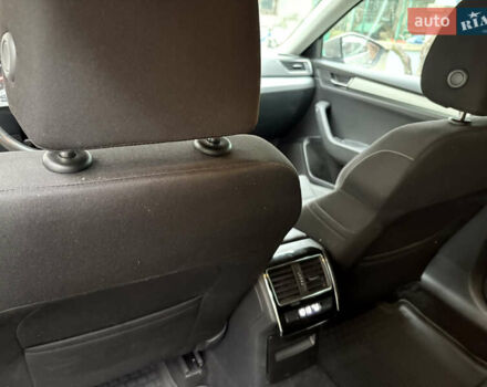 Бежевий Шкода Суперб, об'ємом двигуна 1.97 л та пробігом 269 тис. км за 14500 $, фото 25 на Automoto.ua