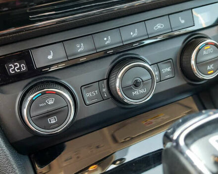 Бежевый Шкода Суперб, объемом двигателя 1.97 л и пробегом 264 тыс. км за 18500 $, фото 22 на Automoto.ua