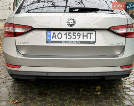 Бежевий Шкода Суперб, об'ємом двигуна 1.97 л та пробігом 269 тис. км за 14500 $, фото 16 на Automoto.ua