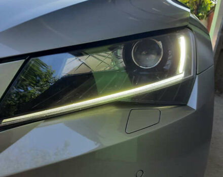 Бежевый Шкода Суперб, объемом двигателя 1.97 л и пробегом 264 тыс. км за 18500 $, фото 2 на Automoto.ua