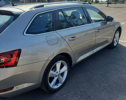 Бежевый Шкода Суперб, объемом двигателя 1.97 л и пробегом 264 тыс. км за 18500 $, фото 7 на Automoto.ua