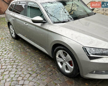 Бежевий Шкода Суперб, об'ємом двигуна 1.97 л та пробігом 269 тис. км за 14500 $, фото 9 на Automoto.ua