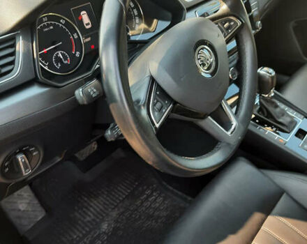 Бежевый Шкода Суперб, объемом двигателя 1.97 л и пробегом 264 тыс. км за 18500 $, фото 17 на Automoto.ua