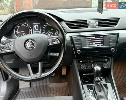 Бежевий Шкода Суперб, об'ємом двигуна 1.97 л та пробігом 269 тис. км за 14500 $, фото 23 на Automoto.ua