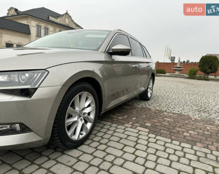 Бежевый Шкода Суперб, объемом двигателя 1.97 л и пробегом 277 тыс. км за 16950 $, фото 21 на Automoto.ua