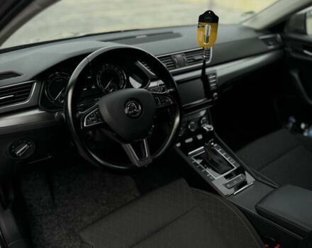 Бежевый Шкода Суперб, объемом двигателя 2 л и пробегом 276 тыс. км за 16800 $, фото 26 на Automoto.ua