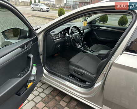 Бежевый Шкода Суперб, объемом двигателя 1.97 л и пробегом 277 тыс. км за 16950 $, фото 25 на Automoto.ua