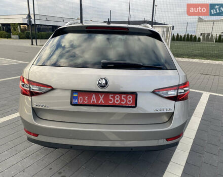 Бежевый Шкода Суперб, объемом двигателя 2 л и пробегом 276 тыс. км за 16800 $, фото 8 на Automoto.ua